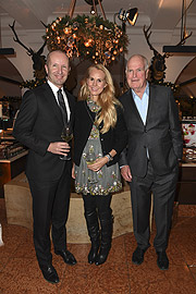 Florian Randlkofer, Nadja zu Schaumburg-Lippe, Wolfgang Wille Dallmayr bei der Dallmayr Champagnernacht im Delikatessenhaus Dallmayr in München am 27.11.2018 {©Foto: BrauerPhotos / Sabine Brauer für Dallmayr)